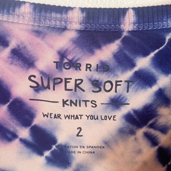 NEW Torrid Super Soft Blush Tie Dye Tee NWT - Picture 4 of 7